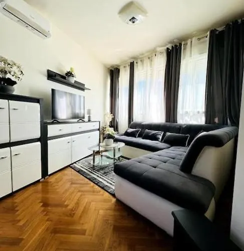 Apartment Maja